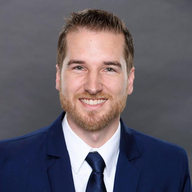 Taylor Heenehan headshot